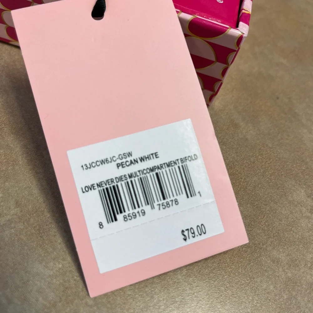 Juicy Couture Love Never Dies Bifold Wallet NWT - Picture 4 of 5